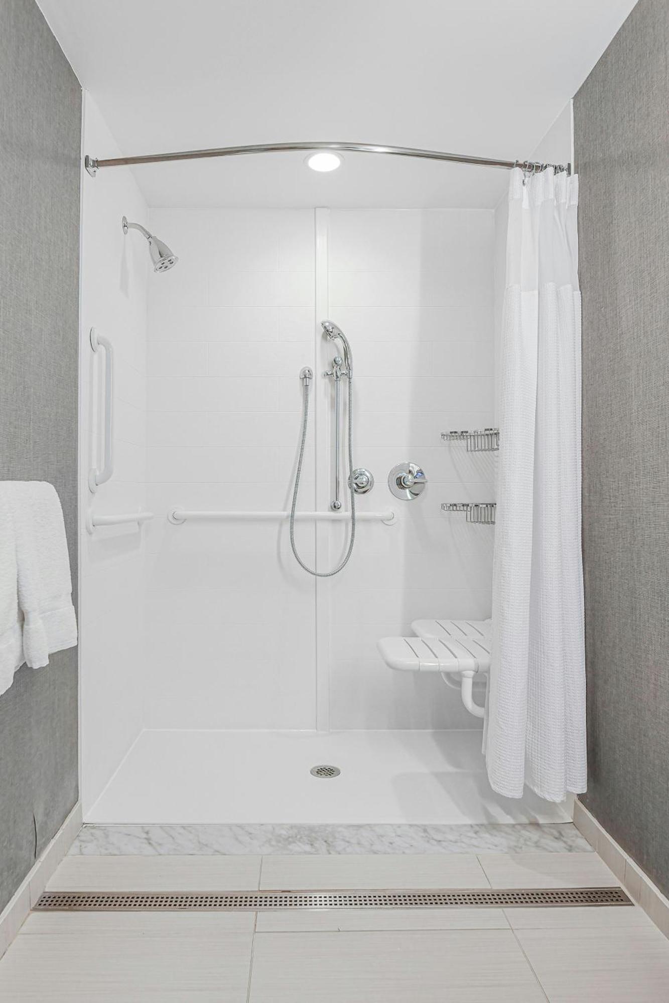 Springhill Suites By Marriott Fishkill Bagian luar foto